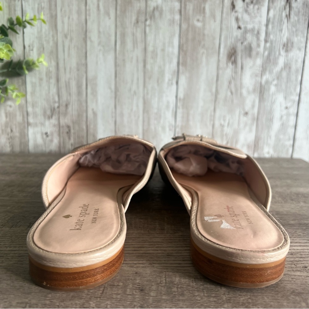 Kate Spade Taupe Berkeley Pebbled Leather Mules Tassels Preppy Classic 10 - Picture 5 of 7